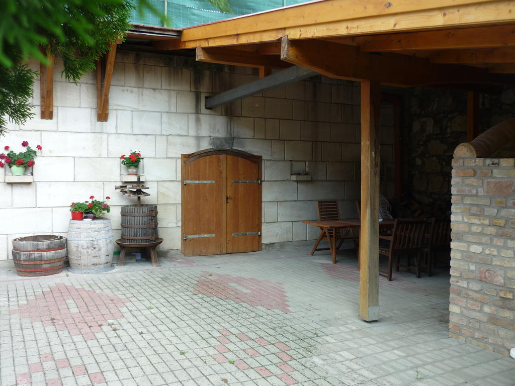 Falusi Vendégház Etyek Extérieur photo